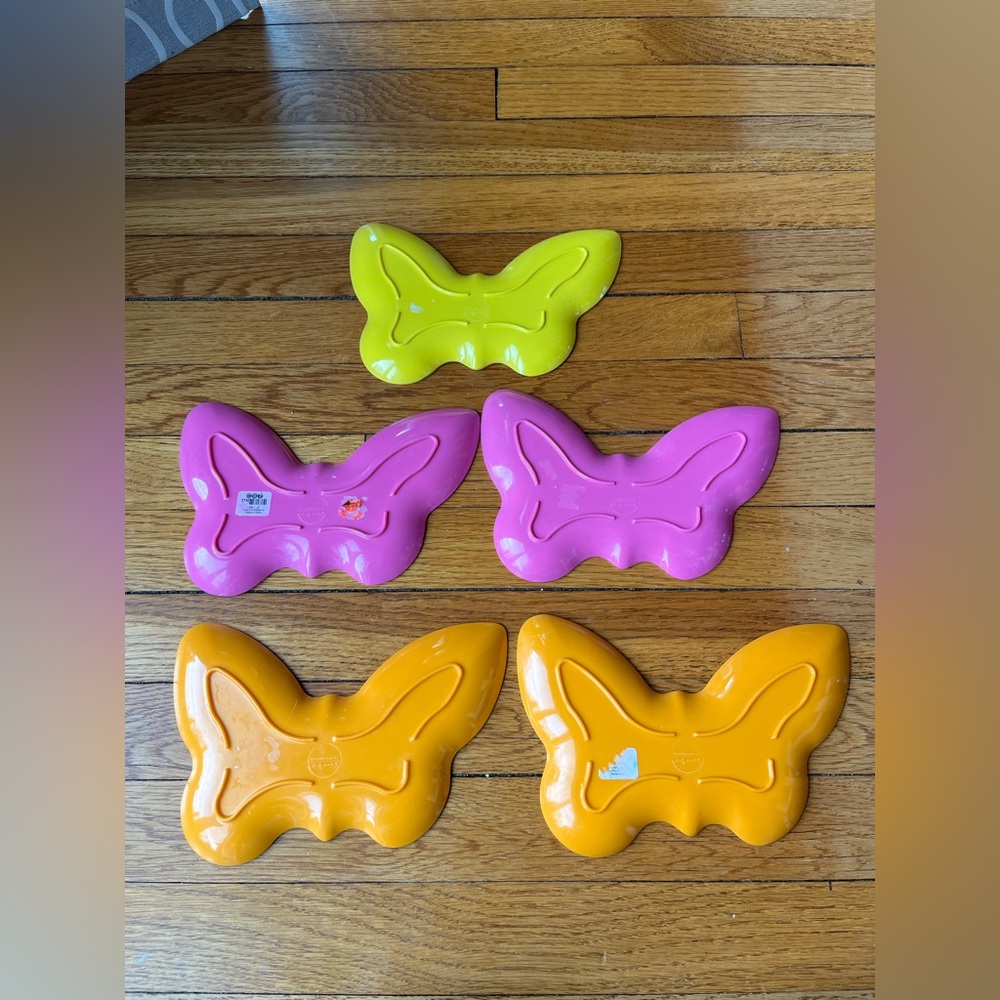 Andy Warhol Butterfly Multicolor Melamine Plates Set of 5 - Picture 5 of 8